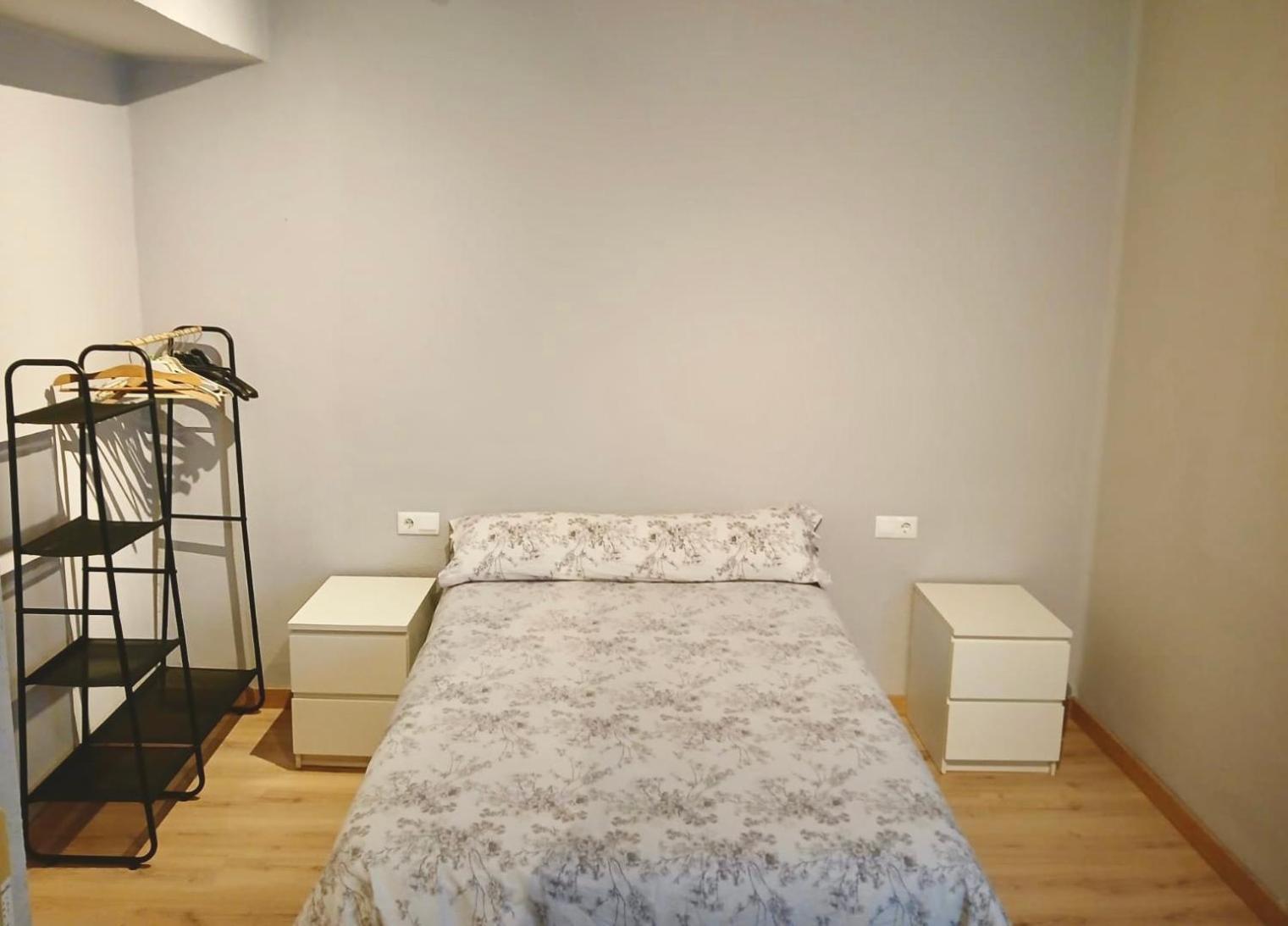 Segundo Antolin Yellow Door Ponferrada Dış mekan fotoğraf