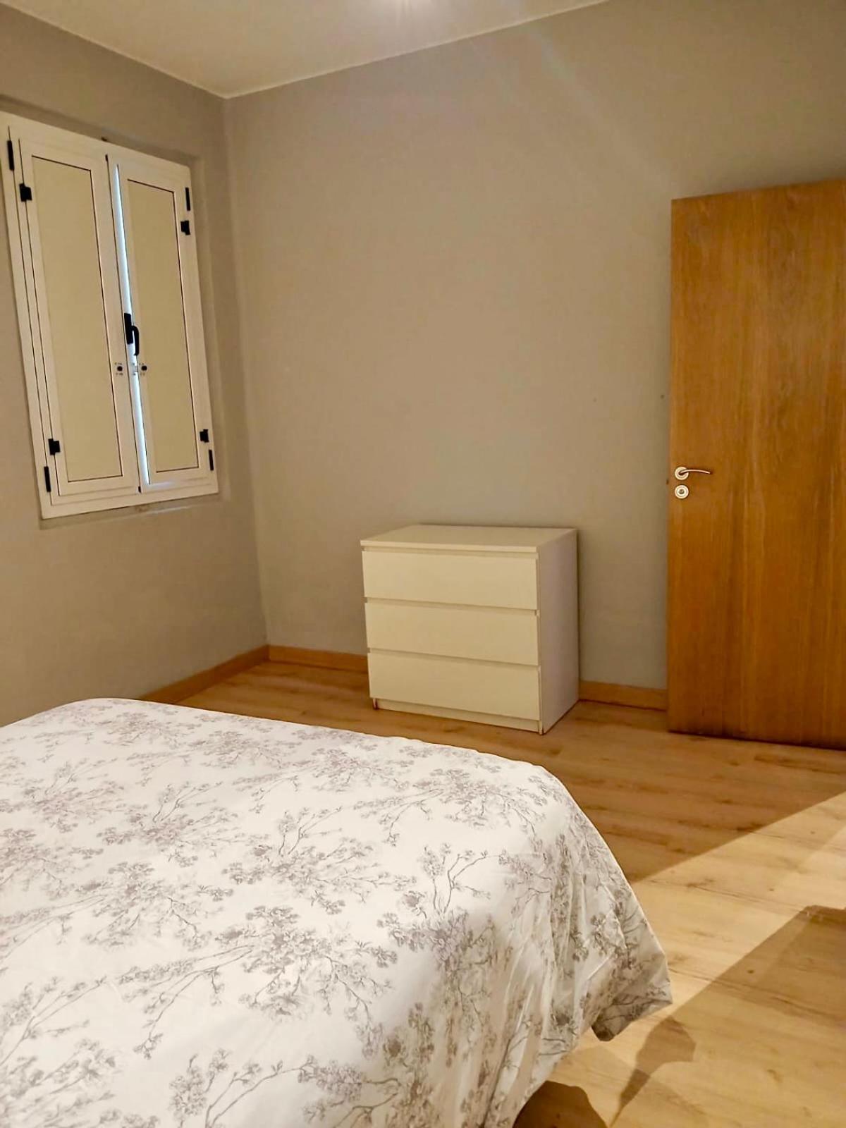Segundo Antolin Yellow Door Ponferrada Dış mekan fotoğraf