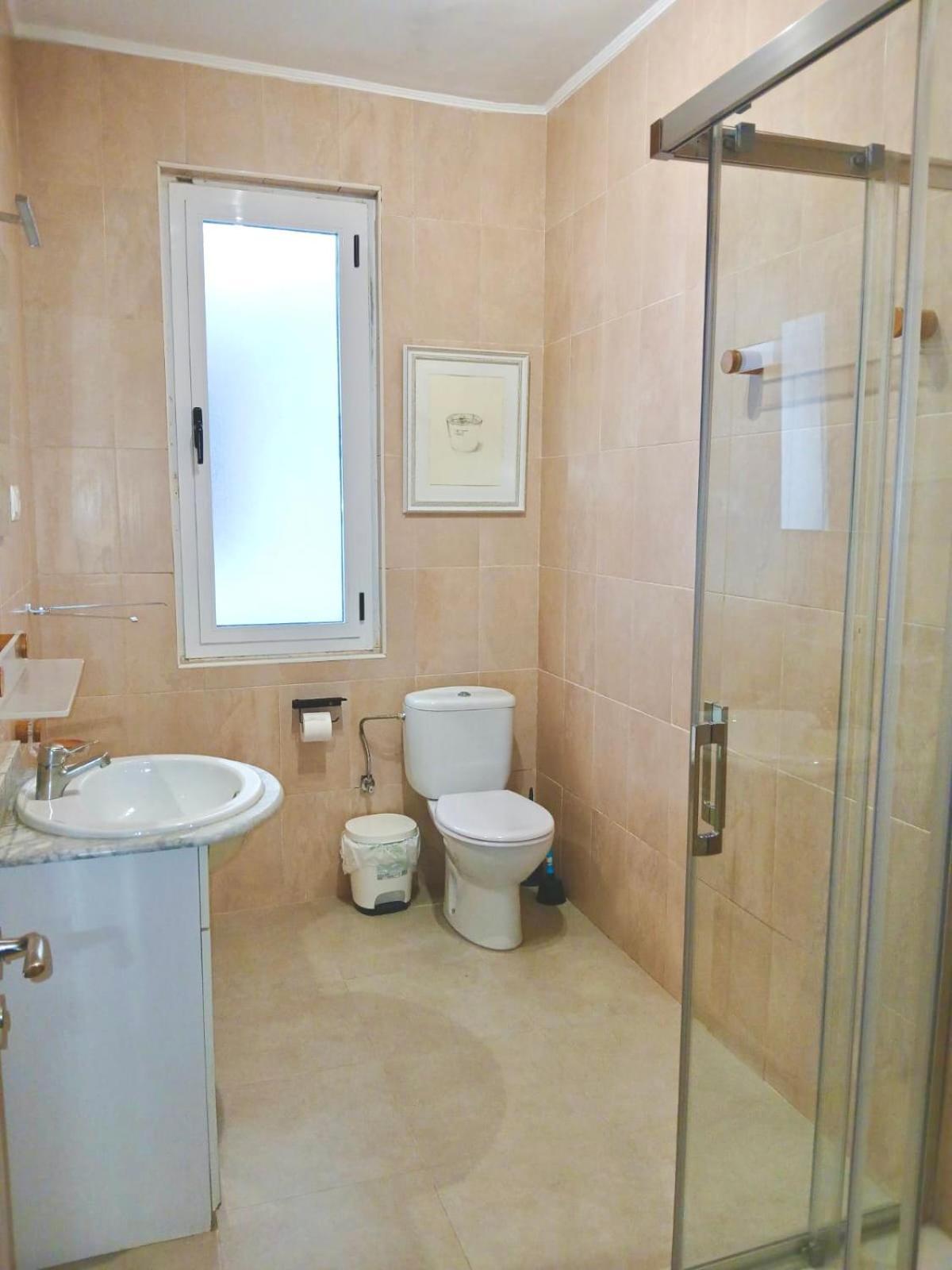 Segundo Antolin Yellow Door Ponferrada Dış mekan fotoğraf